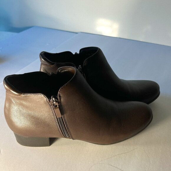 Trotters NWOT SZ 7.5N Major Brown Ankle Comfort Boot Essential Minimalist Modern - Picture 8 of 12